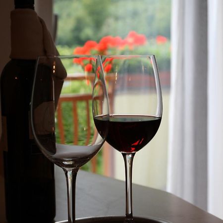 Kreuzstein Bed&Breakfast Appiano Sulla Strada Del Vino Luaran gambar