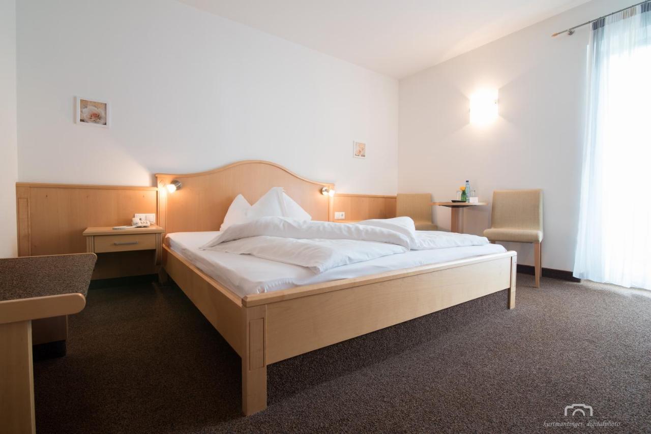 Kreuzstein Bed&Breakfast Appiano Sulla Strada Del Vino Luaran gambar