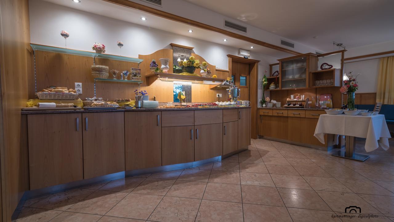 Kreuzstein Bed&Breakfast Appiano Sulla Strada Del Vino Luaran gambar